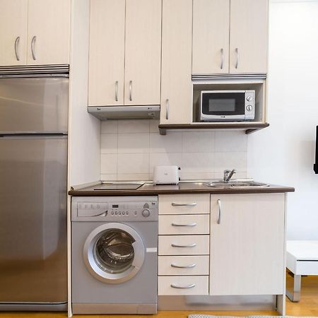 Apartamentos Gran Via Madrid Ngoại thất bức ảnh