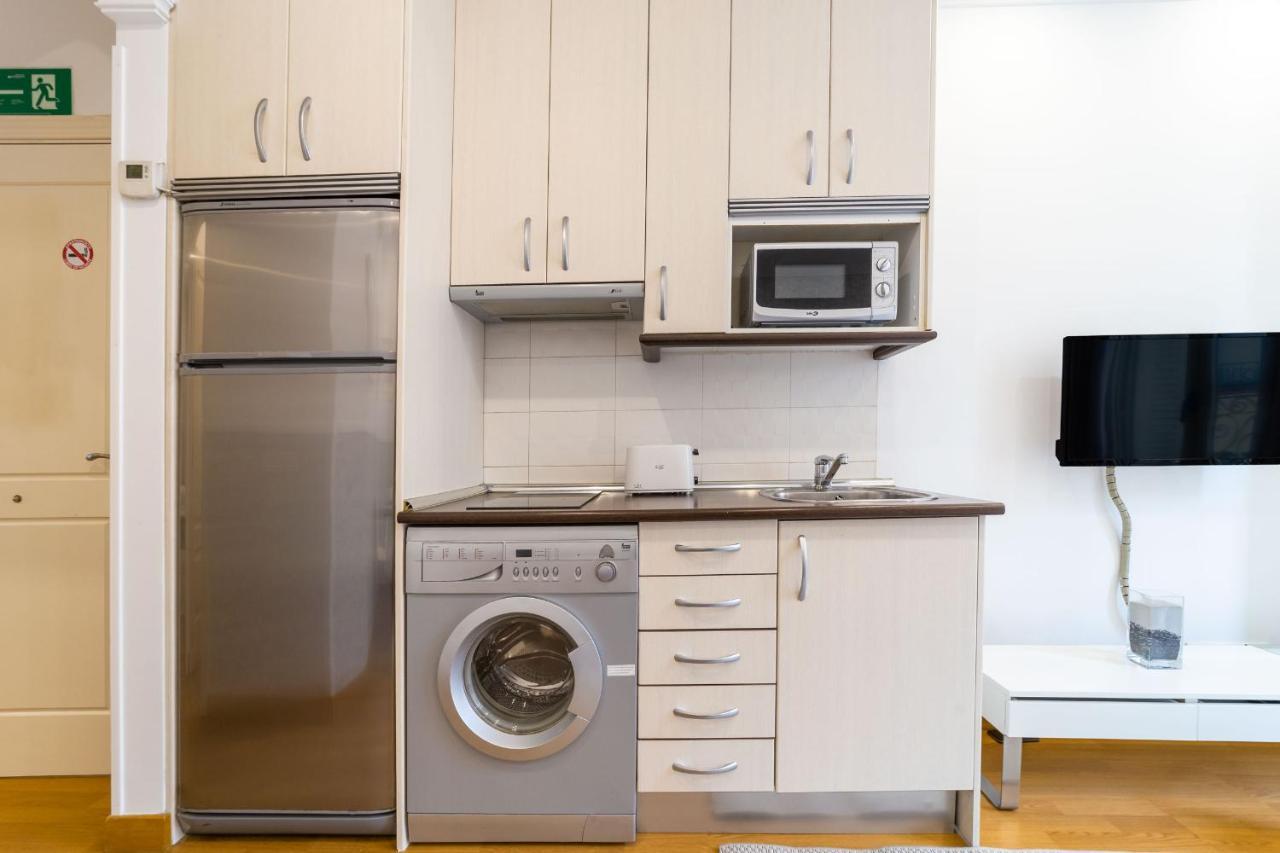 Apartamentos Gran Via Madrid Ngoại thất bức ảnh