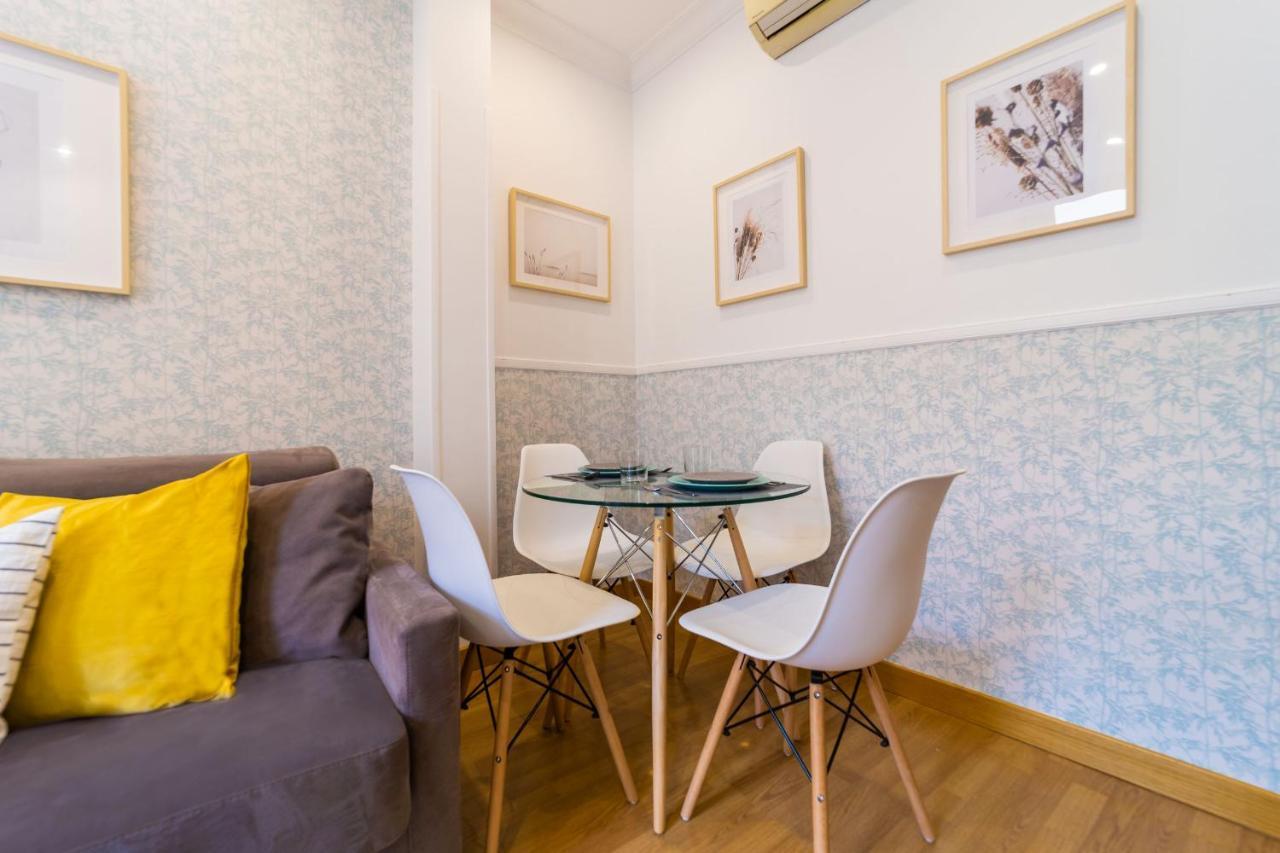 Apartamentos Gran Via Madrid Ngoại thất bức ảnh