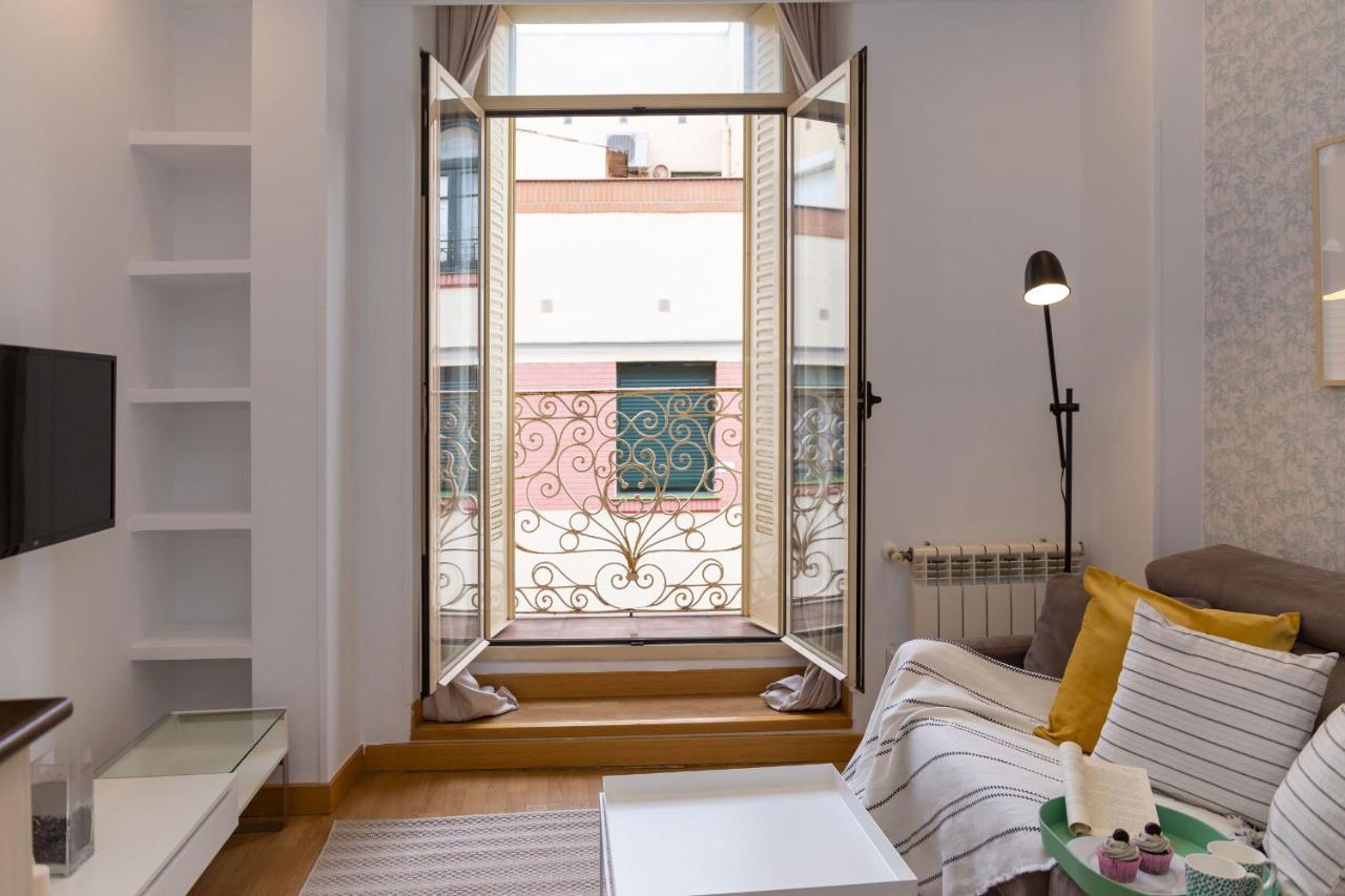 Apartamentos Gran Via Madrid Ngoại thất bức ảnh