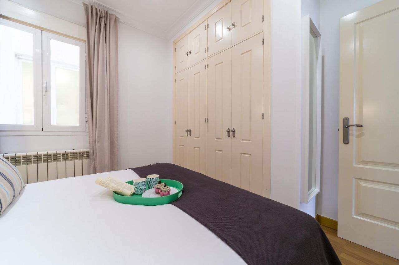 Apartamentos Gran Via Madrid Ngoại thất bức ảnh