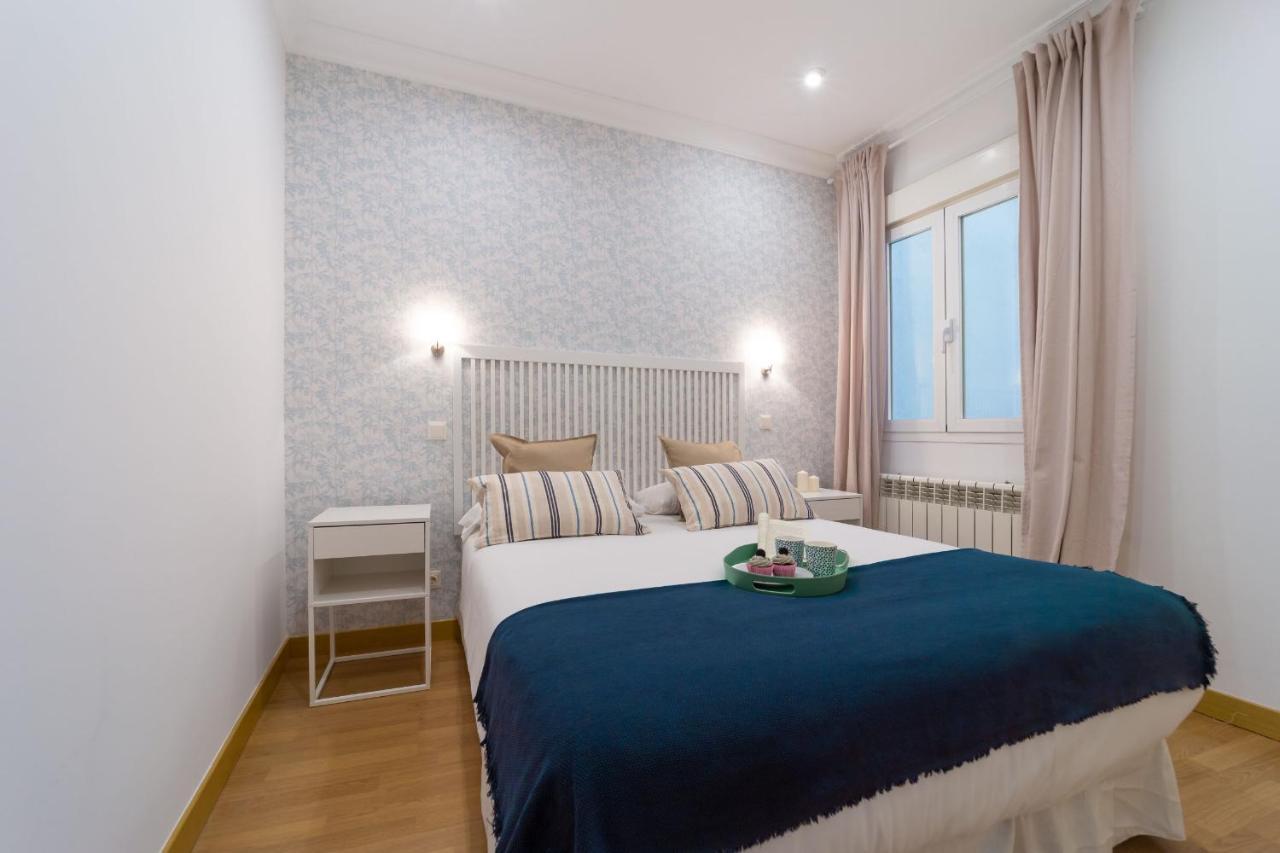 Apartamentos Gran Via Madrid Ngoại thất bức ảnh