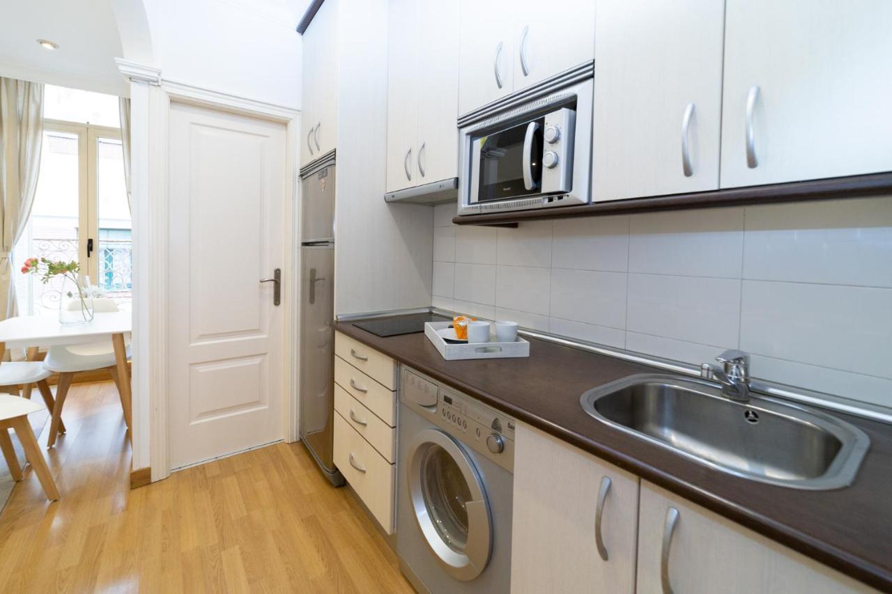 Apartamentos Gran Via Madrid Ngoại thất bức ảnh