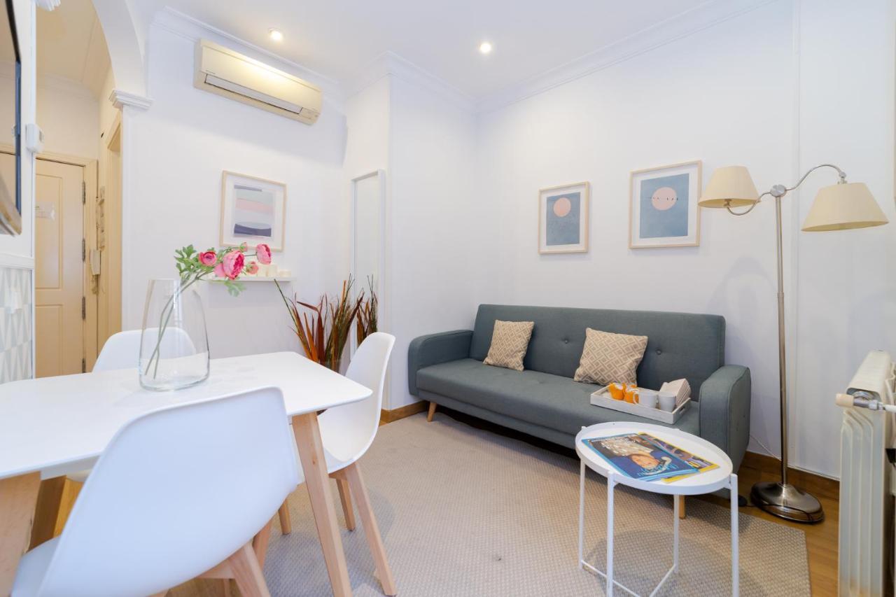 Apartamentos Gran Via Madrid Ngoại thất bức ảnh